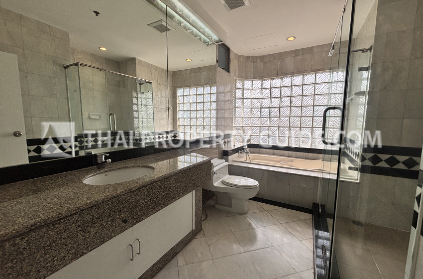 Apartment in Chaengwattana (near Nichada Thani) 