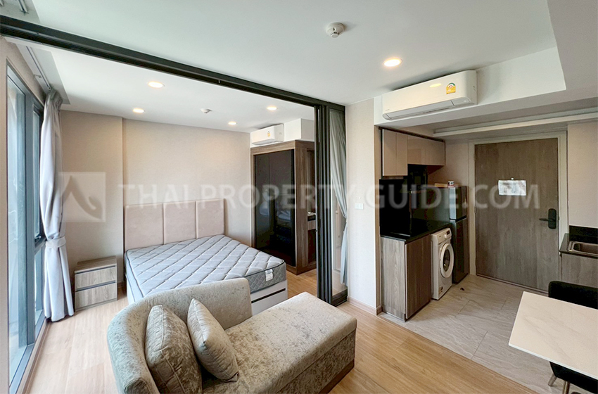 Apartment in New Petchburi