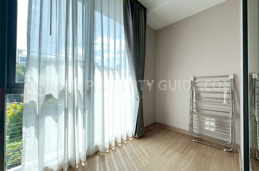 Apartment in New Petchburi 