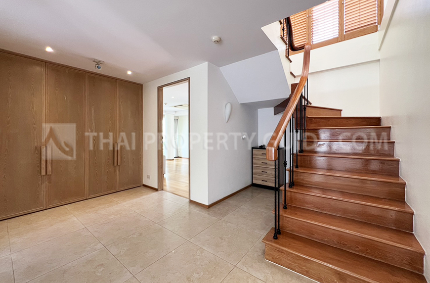 Apartment in Ploenchit 