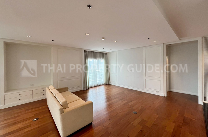 Apartment for rent in Ploenchit
