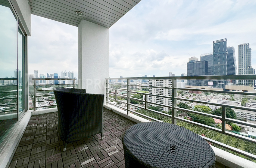 Apartment in Ploenchit 