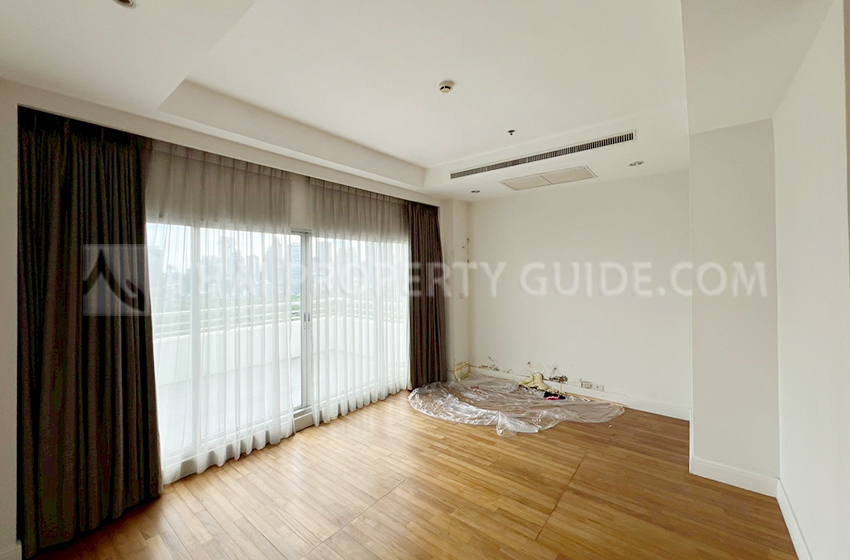 Apartment in Ploenchit 