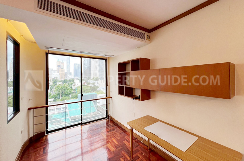 Apartment in Ploenchit 