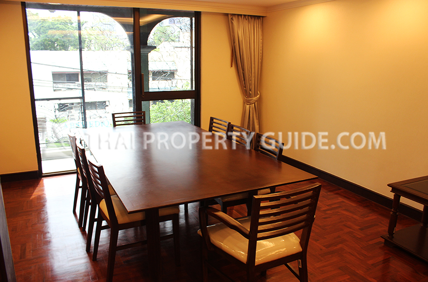 Apartment in Ploenchit 