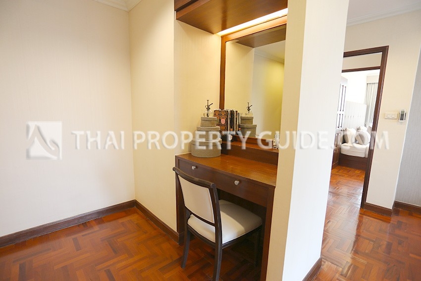 Apartment in Ploenchit 
