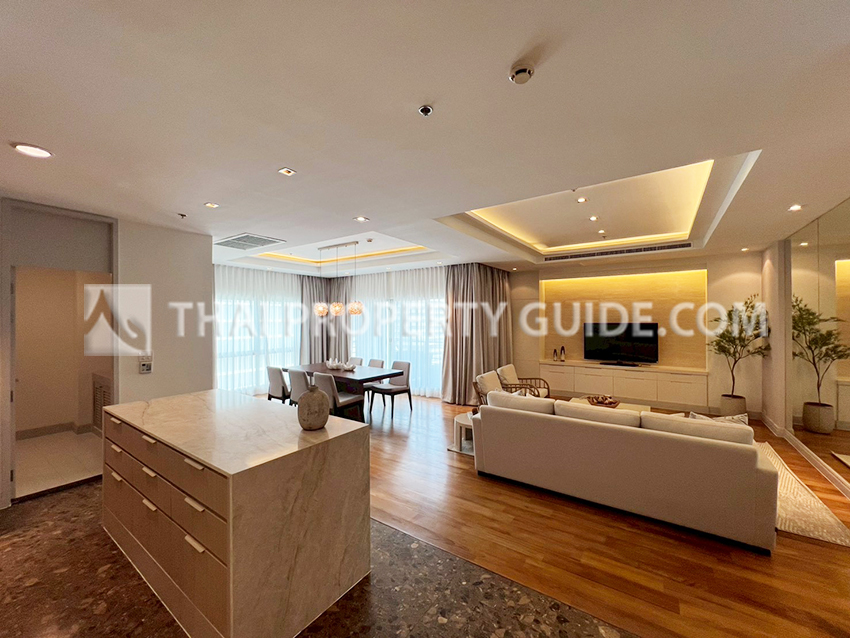 Apartment for rent in Ploenchit
