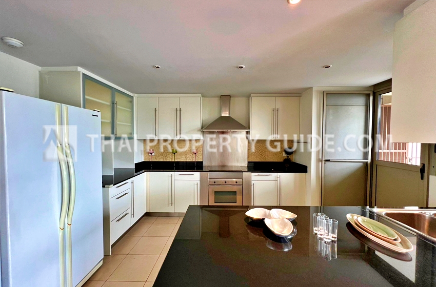 Apartment in Ploenchit 
