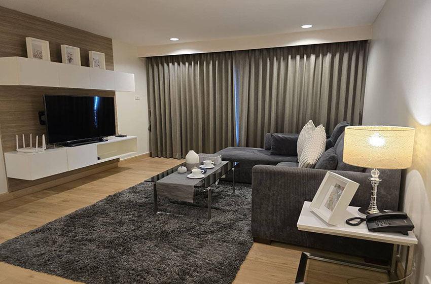 Apartment in Ploenchit