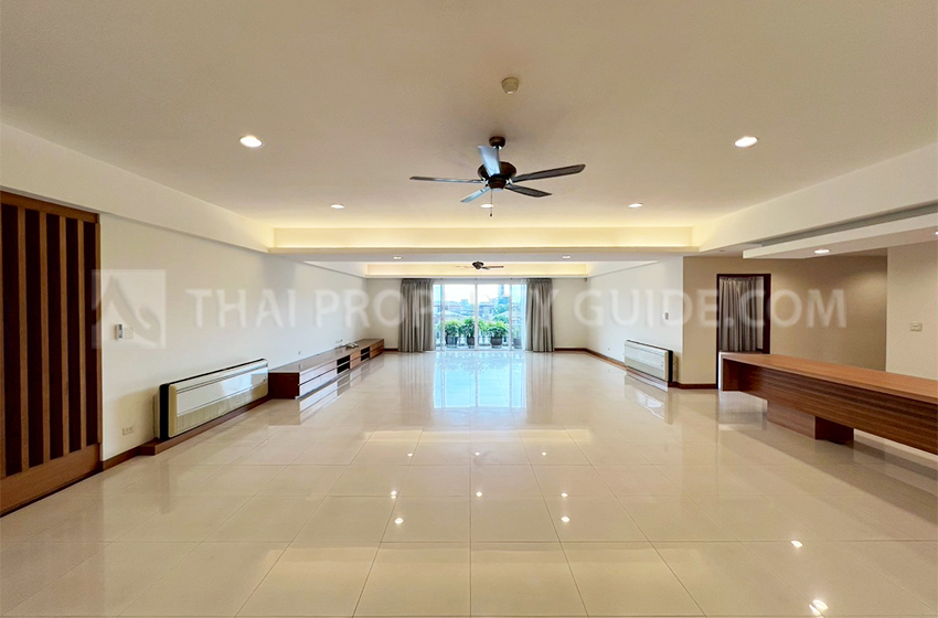 Apartment in Sathorn