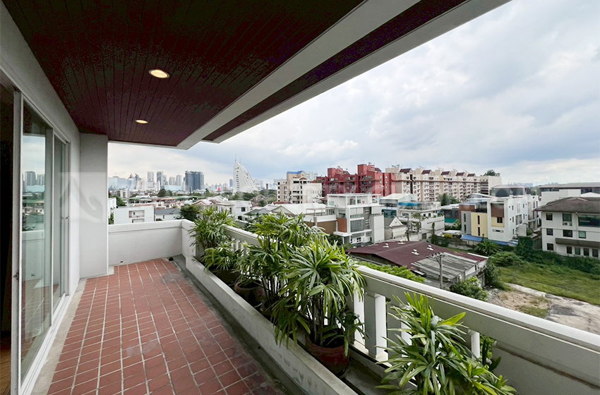 Apartment in Sathorn 