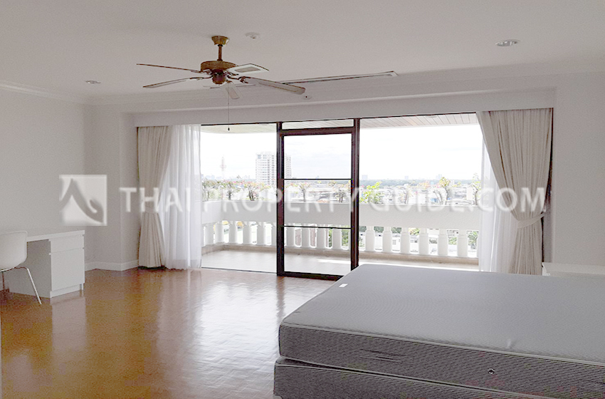Apartment in Sathorn 