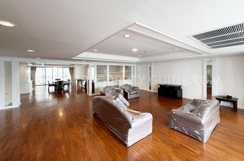 Apartment in Sukhumvit 