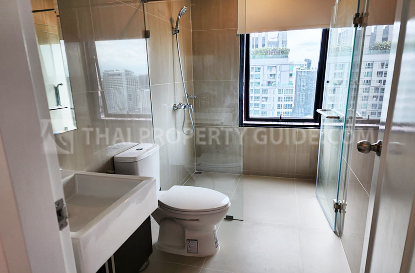 Condominium in New Petchburi 