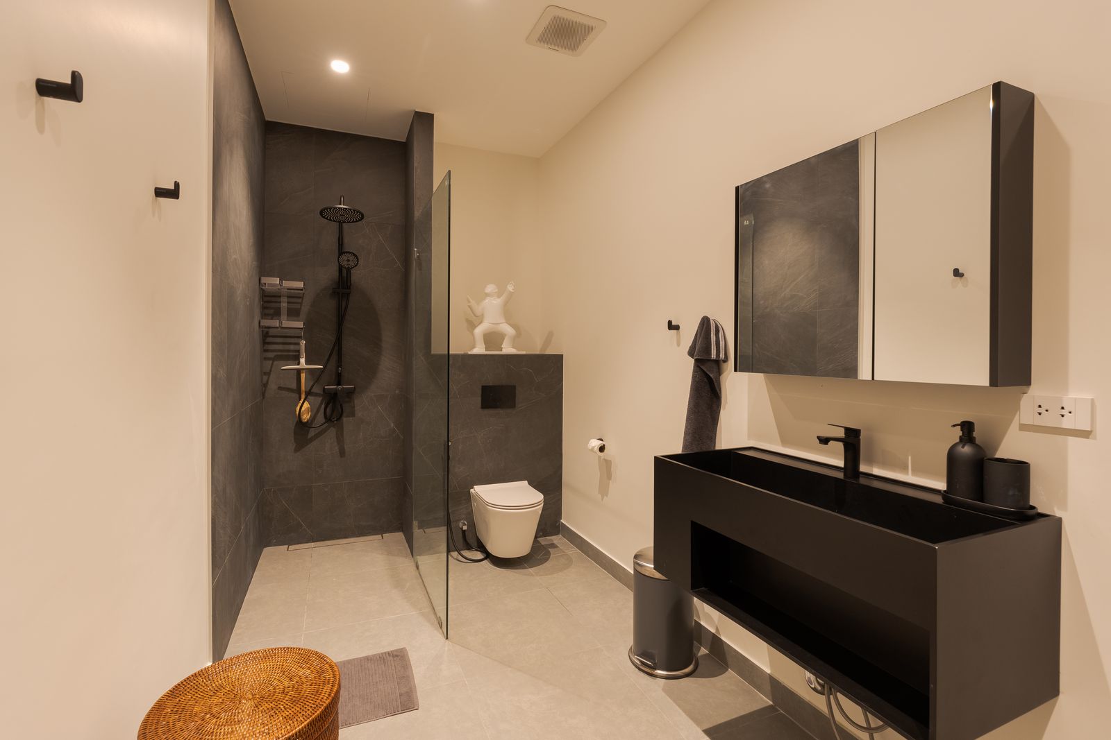 Condominium in New Petchburi 