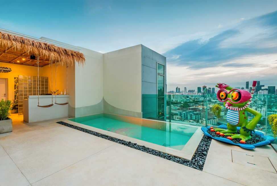 Condominium in New Petchburi 