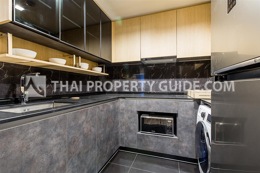 Condominium in Phaholyothin 