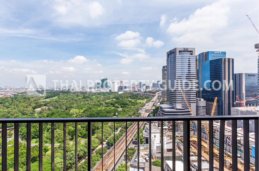 Condominium in Phaholyothin 