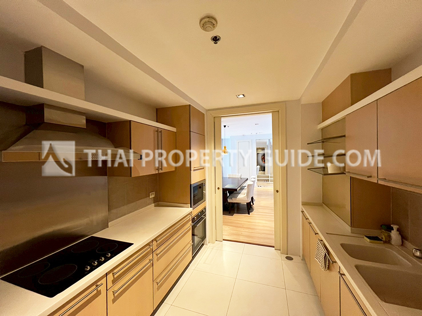 Condominium in Ploenchit : Athenee Residence 