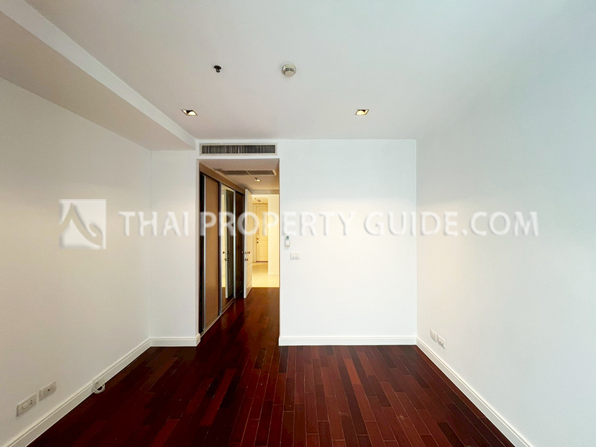 Condominium in Ploenchit : Athenee Residence 