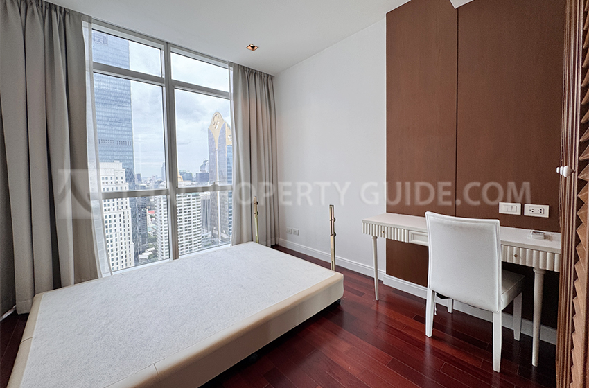 Condominium in Ploenchit : Athenee Residence 