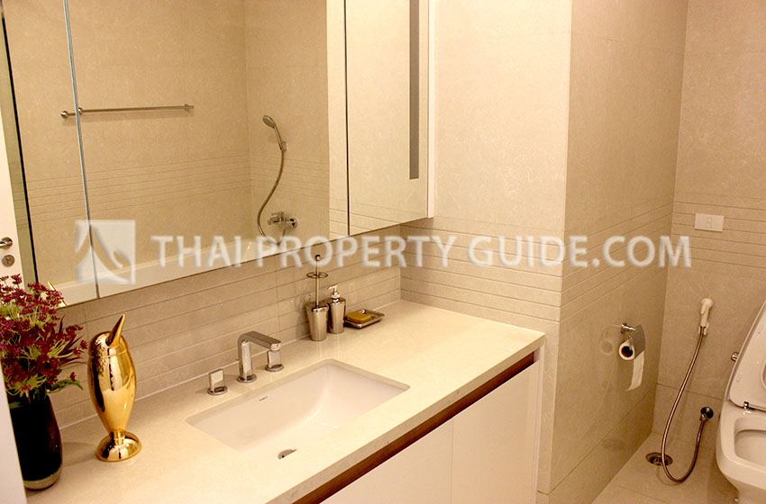 Condominium in Ploenchit 