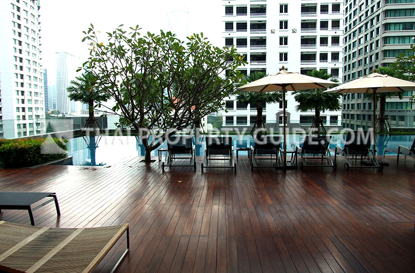 Condominium in Ploenchit 