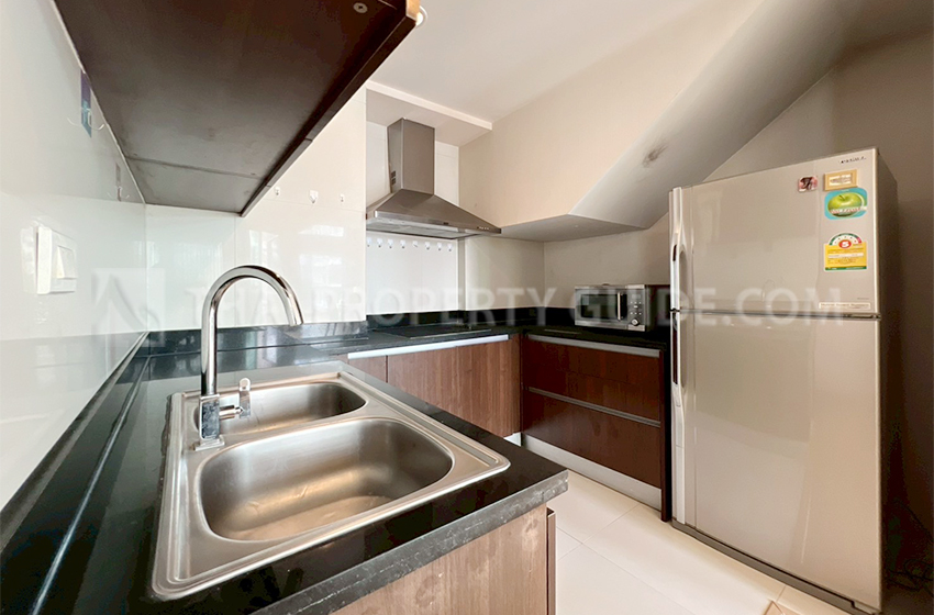 Condominium in Ploenchit 