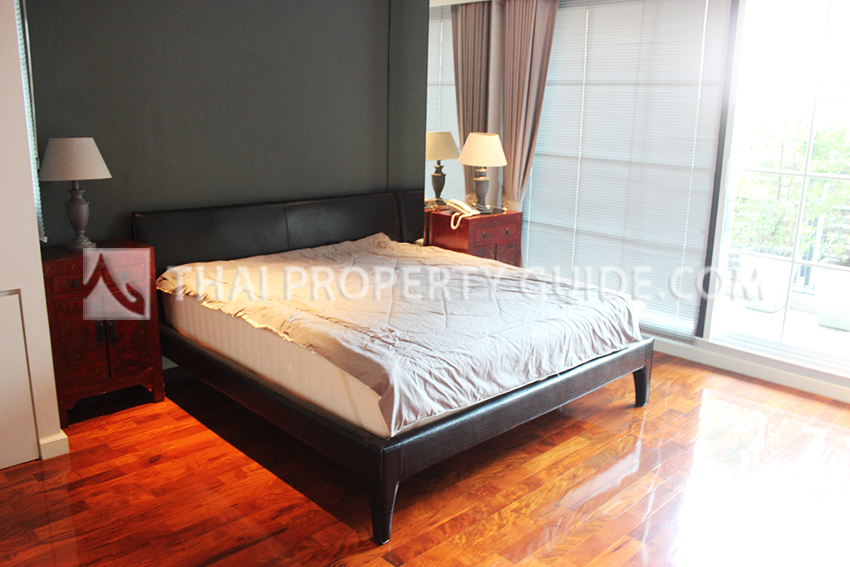 Condominium in Ploenchit 