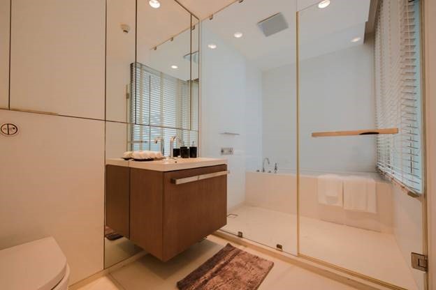 Condominium in Ploenchit 