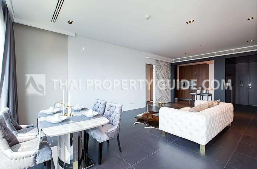 Condominium in Ploenchit 
