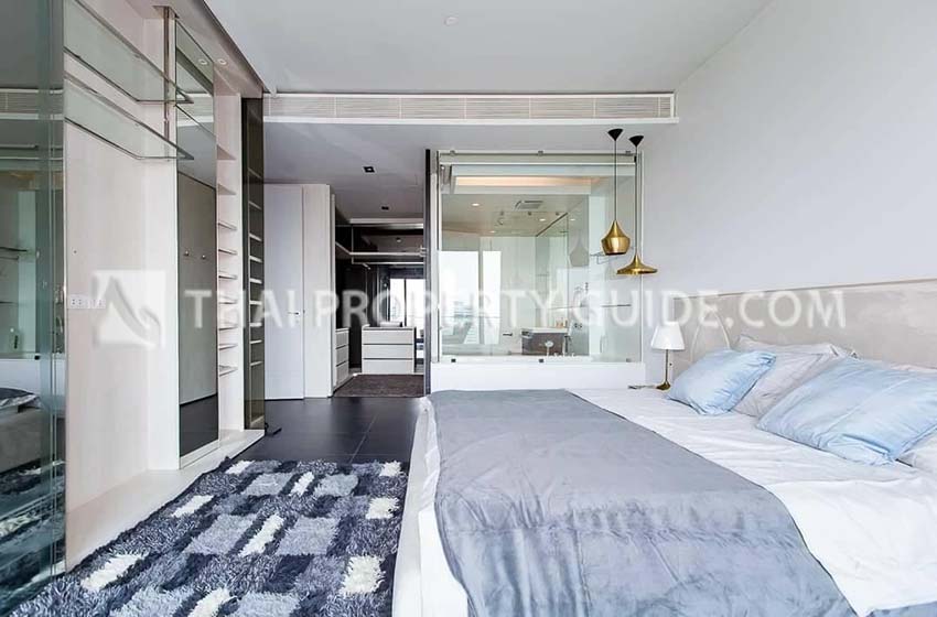 Condominium in Ploenchit 