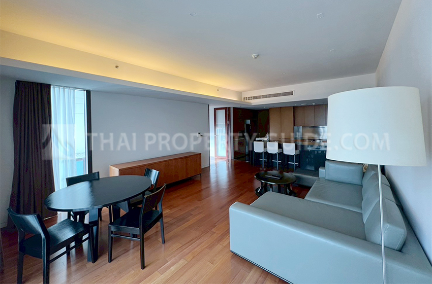 House with Shared Pool for rent in Bangnatrad