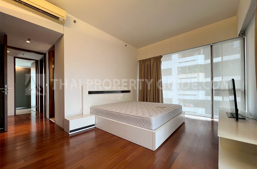 Condominium in Ploenchit : Hansar Rajdamri