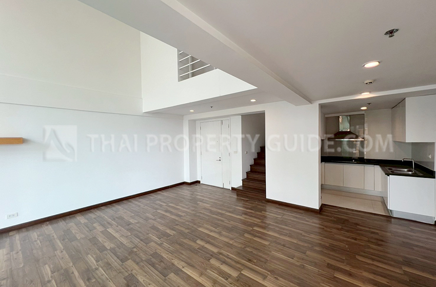 Condominium in Ploenchit 