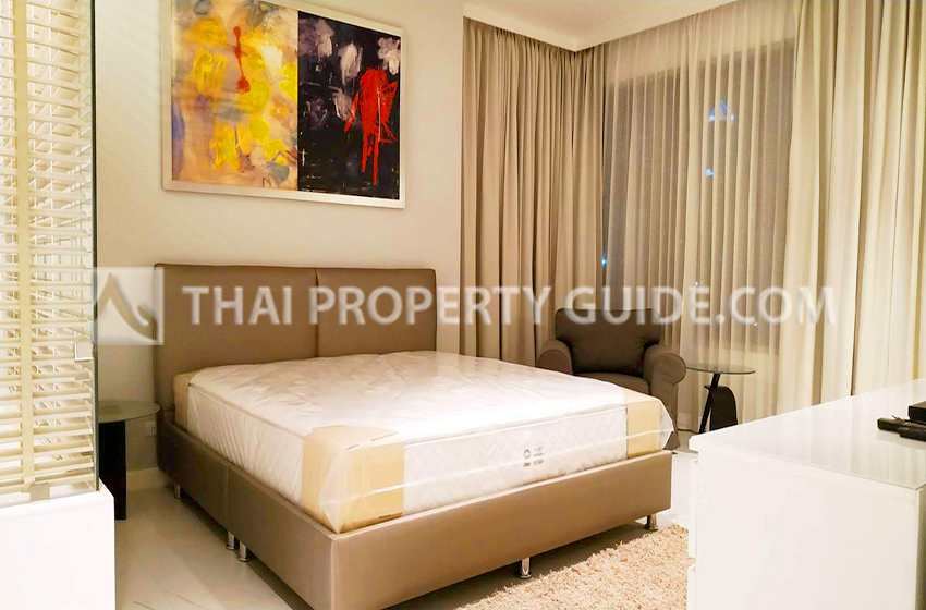 Condominium in Ploenchit 