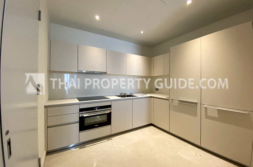 Condominium in Ploenchit : Magnolias Ratchadamri(Condominium) 