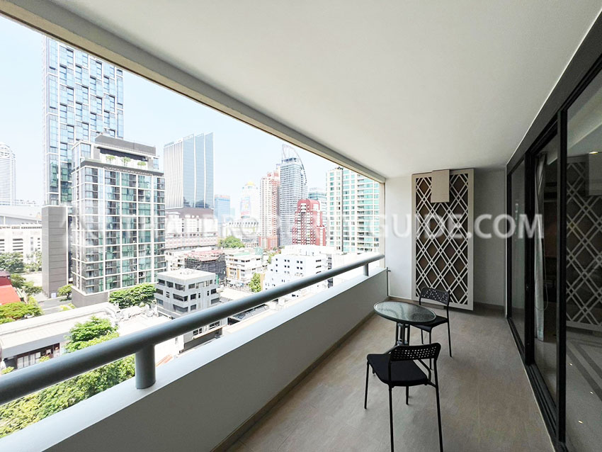 Condominium in Ploenchit 