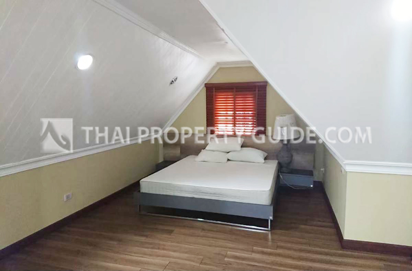 Condominium in Ploenchit 