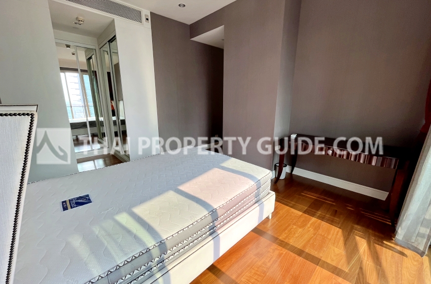 Condominium in Ploenchit 