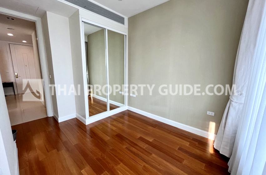 Condominium in Ploenchit 