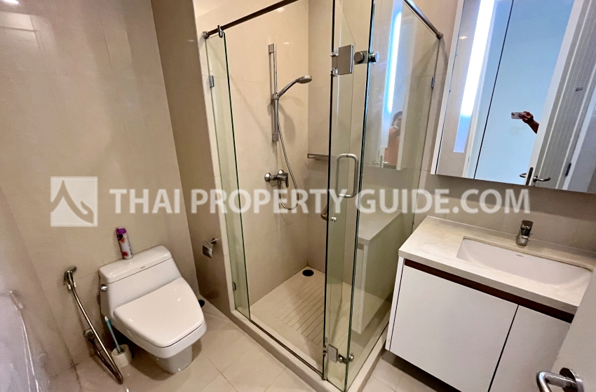 Condominium in Ploenchit 
