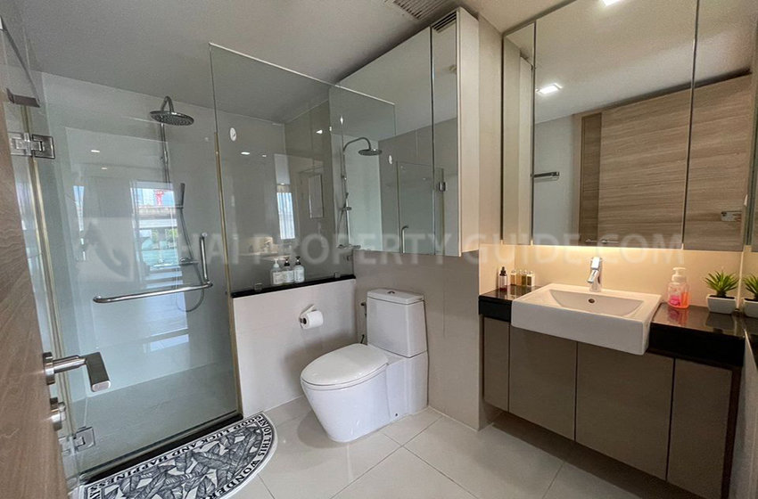 Condominium in Ploenchit 