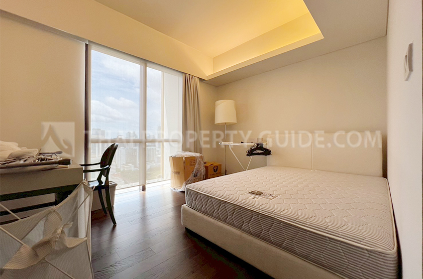 Condominium in Ploenchit : Hansar Rajdamri 