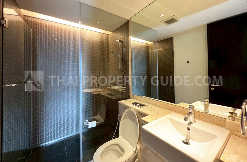 Condominium in Ploenchit : Hansar Rajdamri 