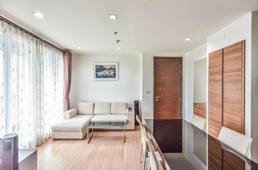 Condominium in Ploenchit 