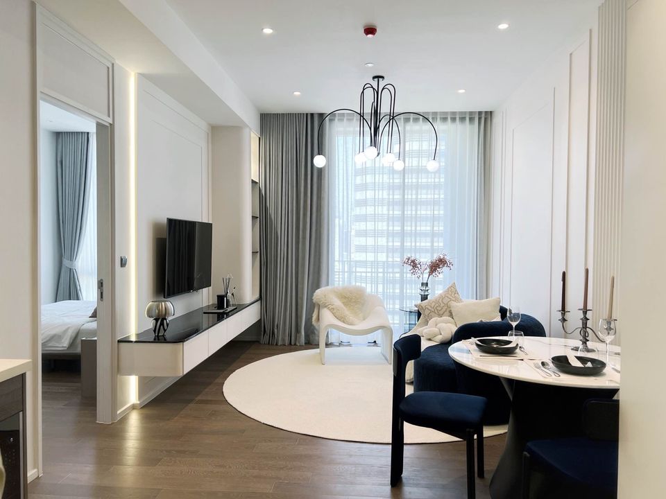 Condominium in Ploenchit