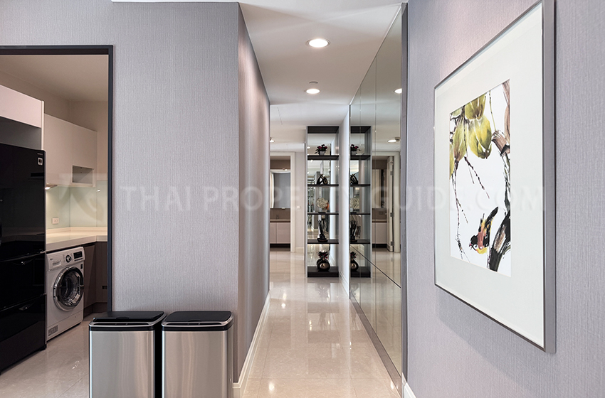 Condominium in Ploenchit 