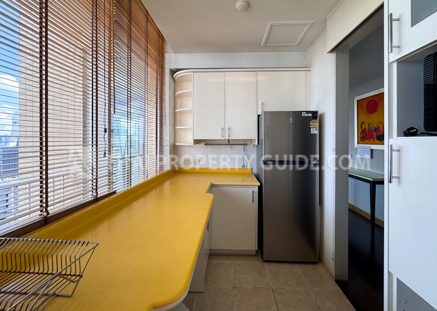 Condominium in Ploenchit 