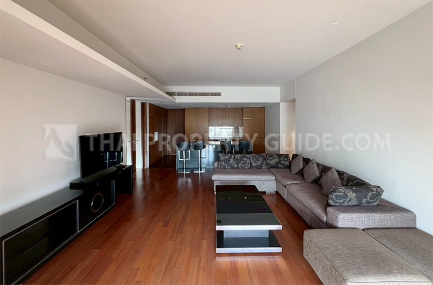 House with Shared Pool for rent in Bangnatrad